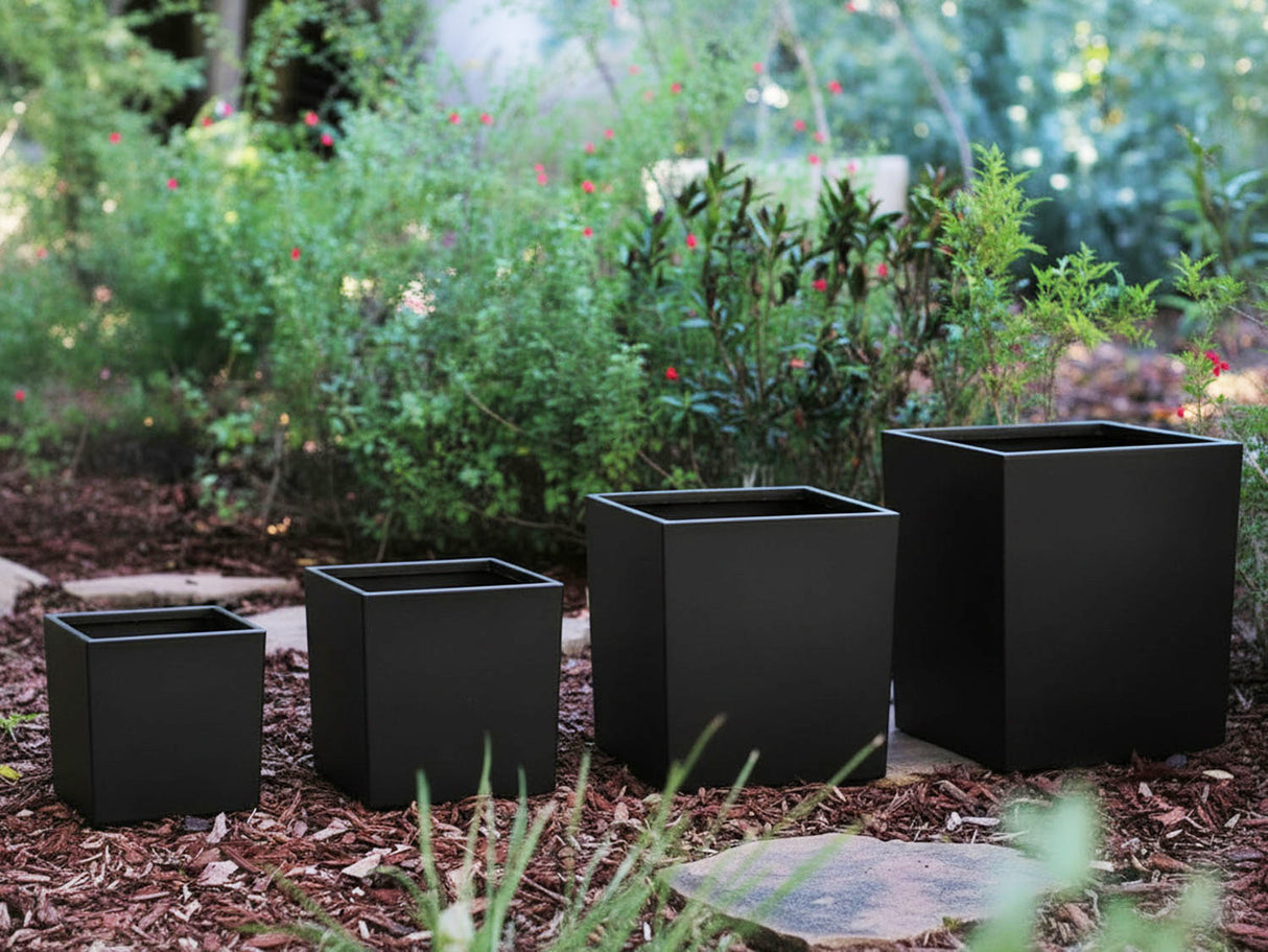Cube Planter 12.0"- 23.5" By Plantatorem