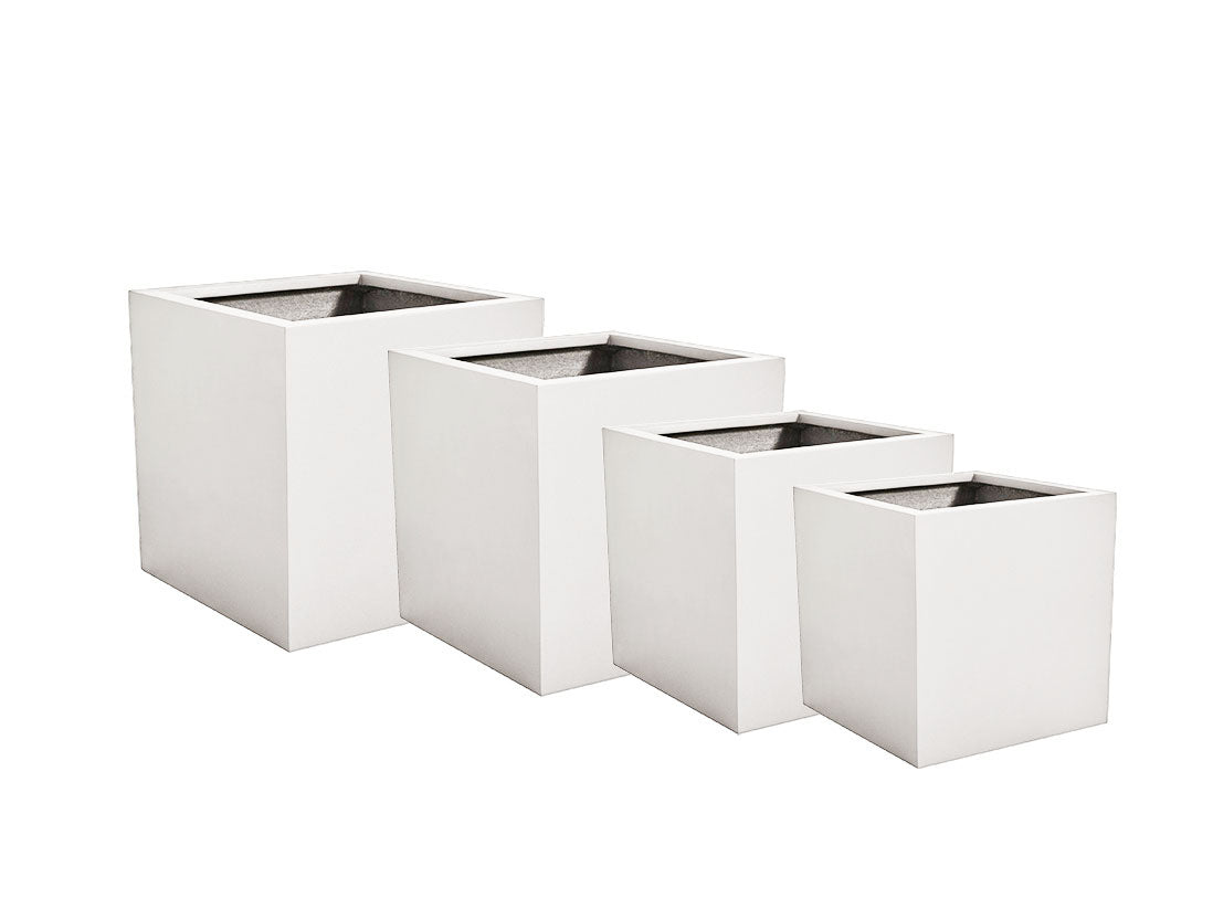 Cube Planter 12.0"- 23.5" By Plantatorem