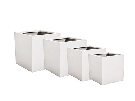 Cube Planter 12.0"- 23.5" By Plantatorem