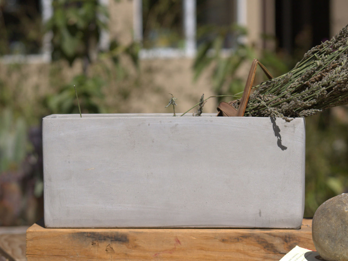 Low & Mid Rectangular Concrete Planter By Plantatorem