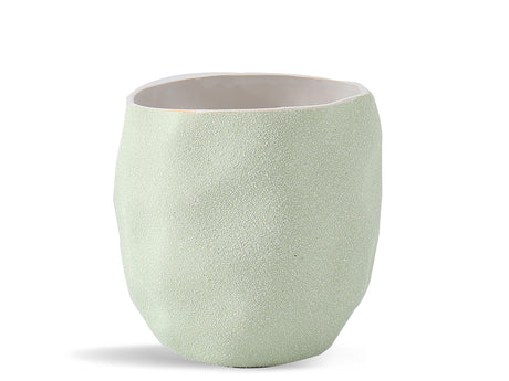 Hand Formed Grower Pot By Plantatorem