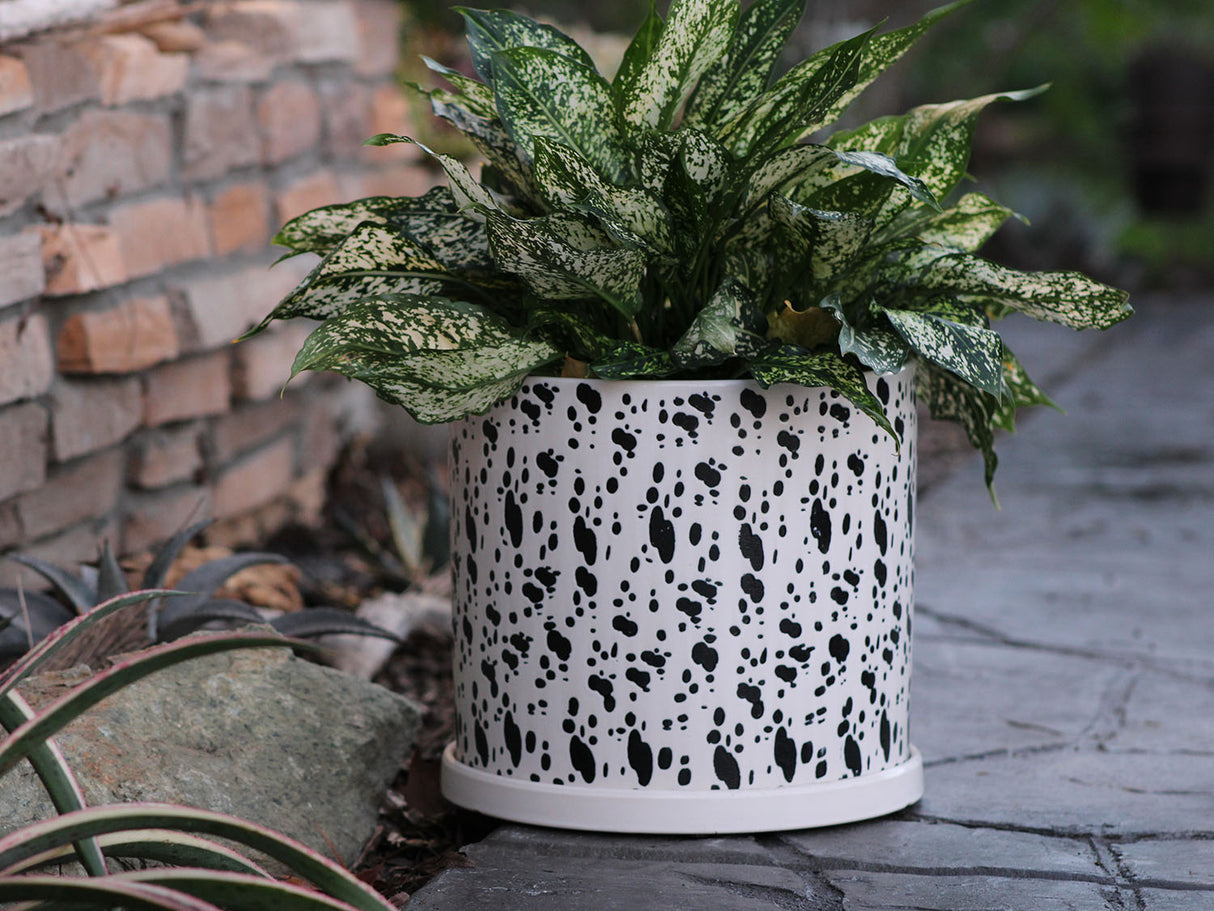 Cylinder Floral Stamped Planter By Plantatorem