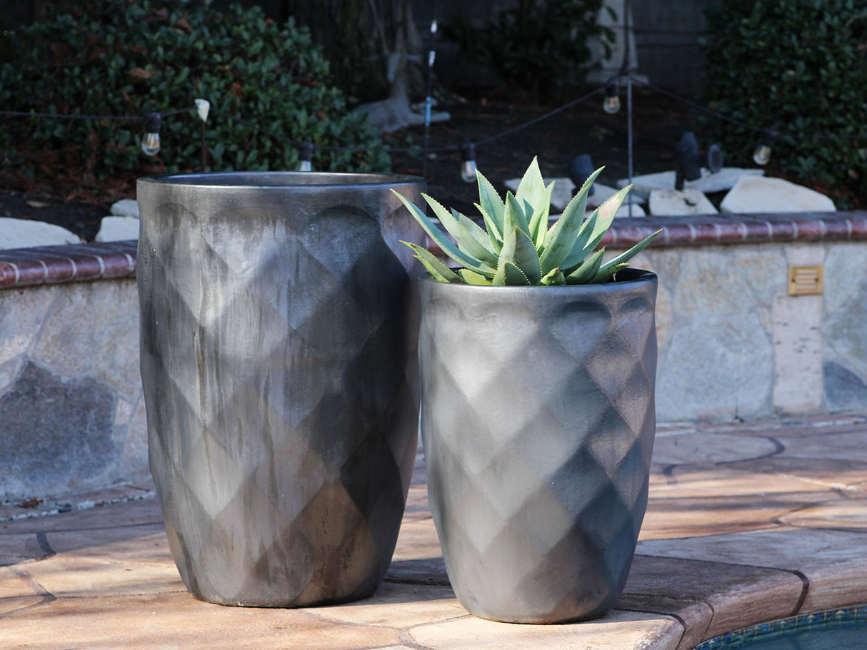 Tall Diamond Planter - Set of 2 By Plantatorem
