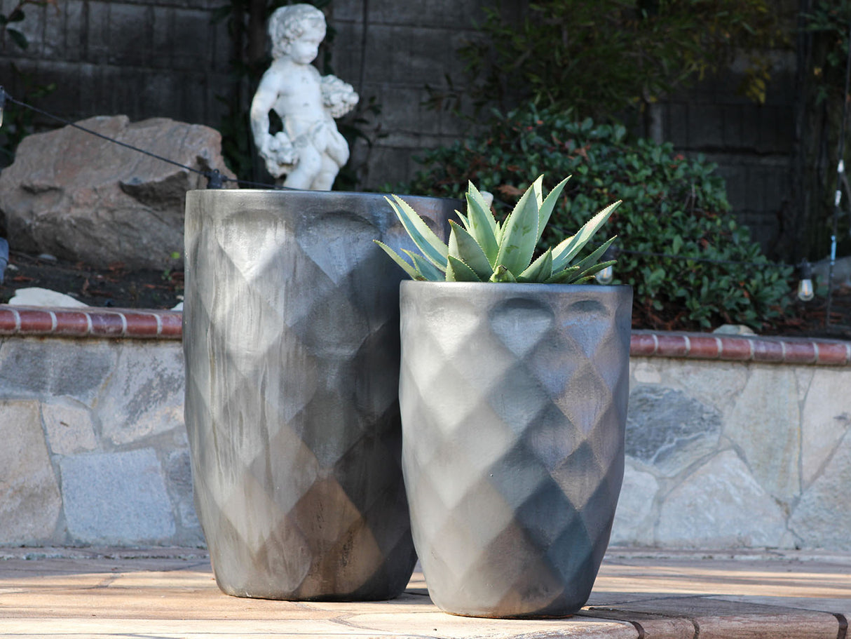 Tall Diamond Planter - Set of 2 By Plantatorem