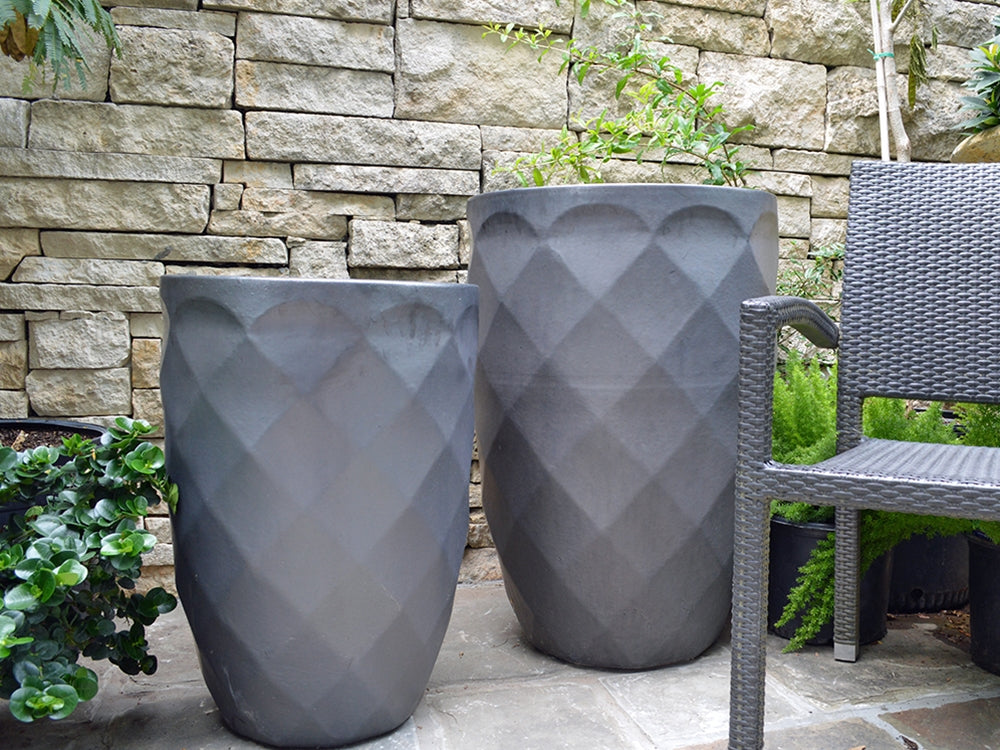 Tall Diamond Planter - Set of 2 By Plantatorem