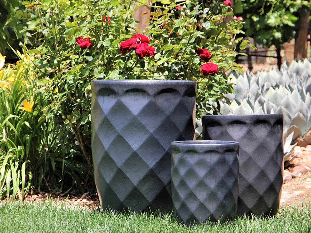 Medium High Diamond Planter - Set of 3 By Plantatorem