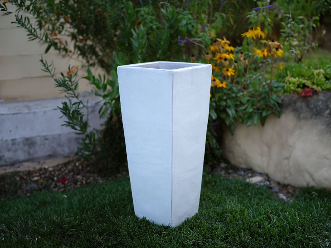 Medium Square Pot By Plantatorem