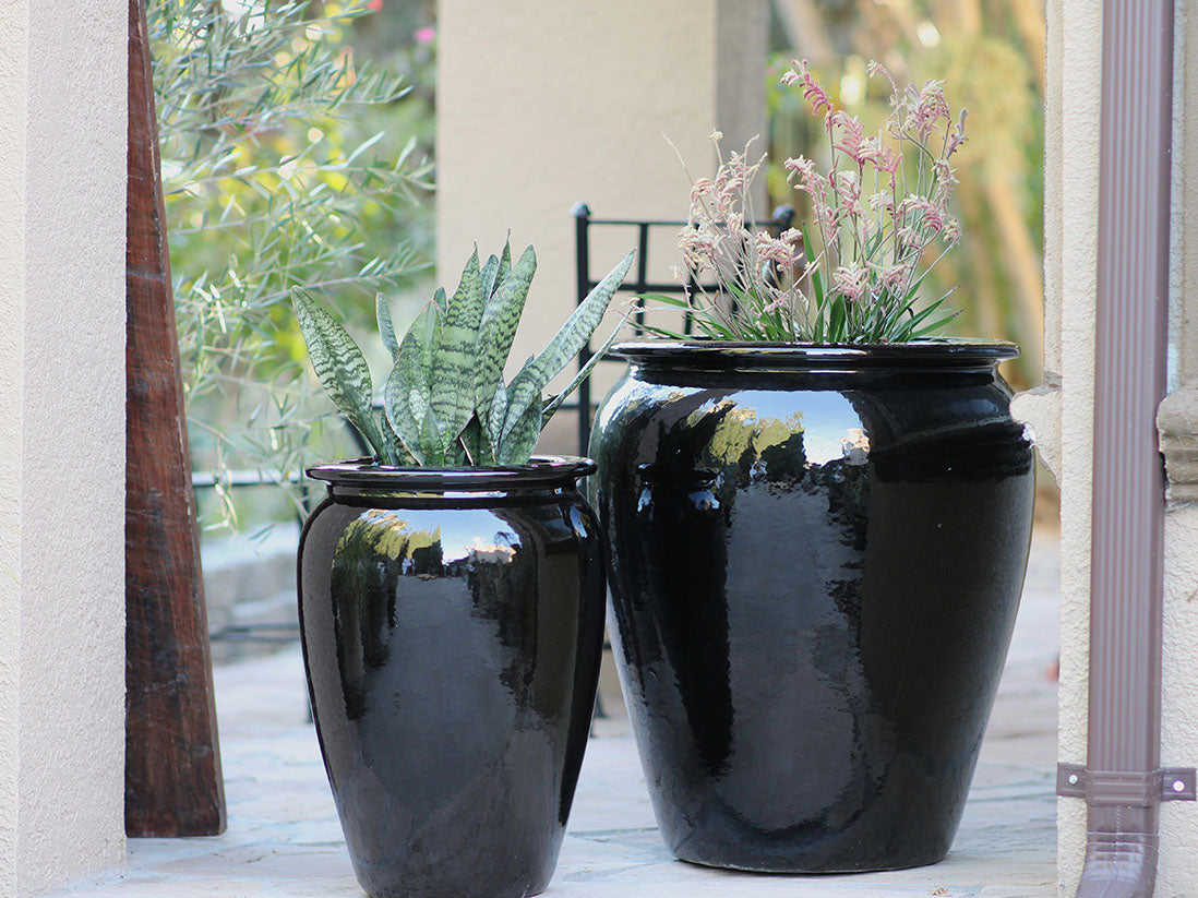 Urn Smooth Finished - Set of 2 By Plantatorem