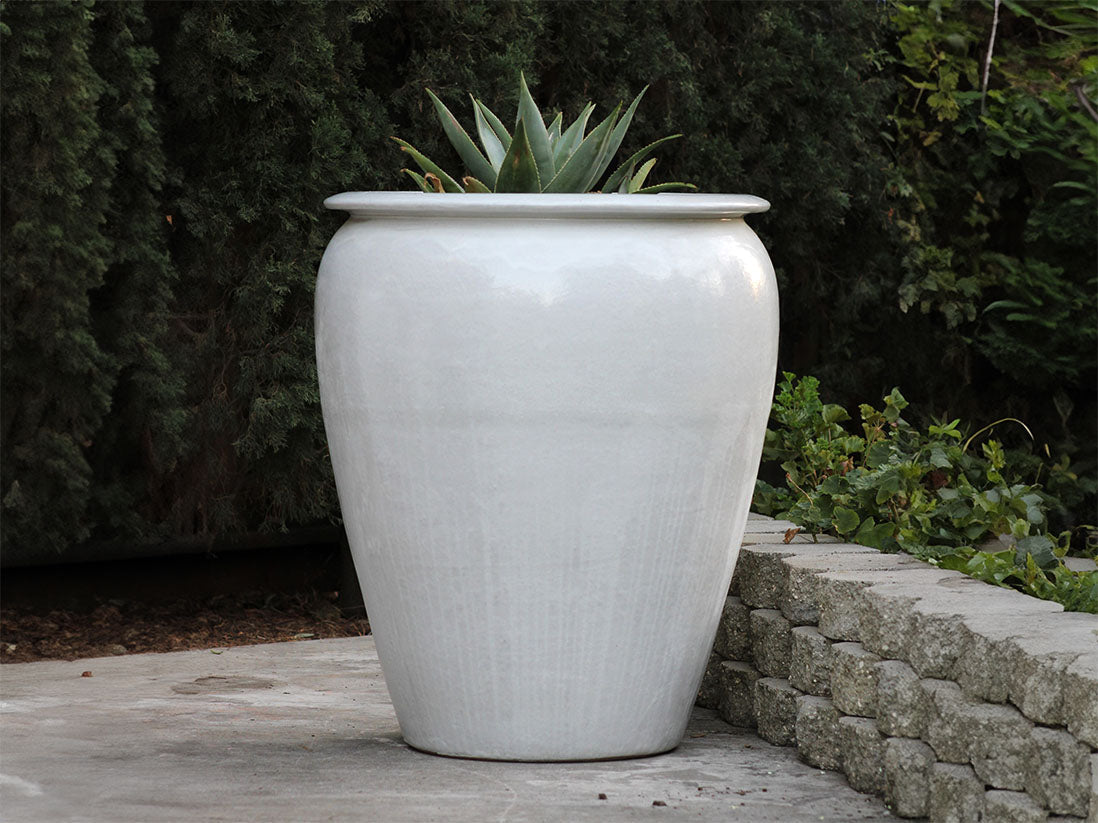 Urn Smooth Finish - Extra Large By Plantatorem