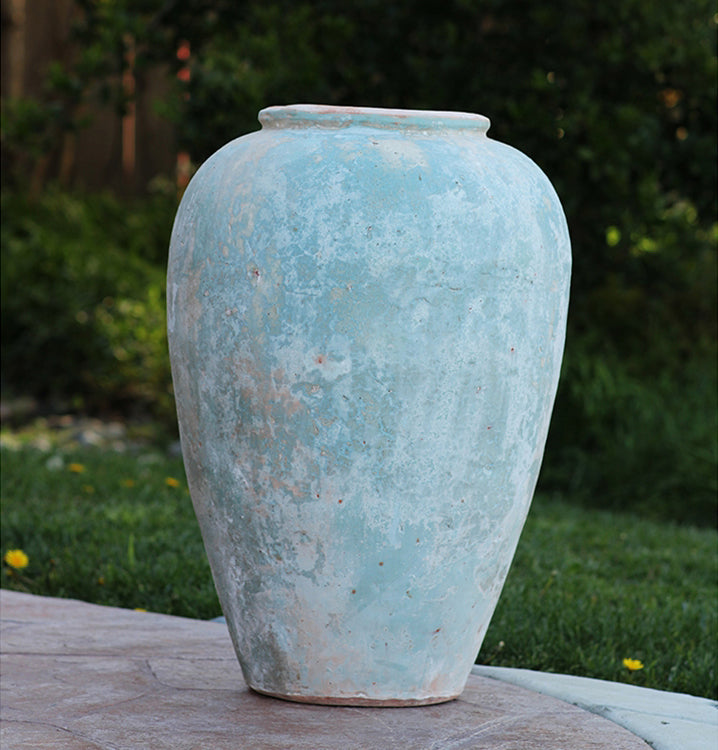 Ancient Wine Jar By Plantatorem