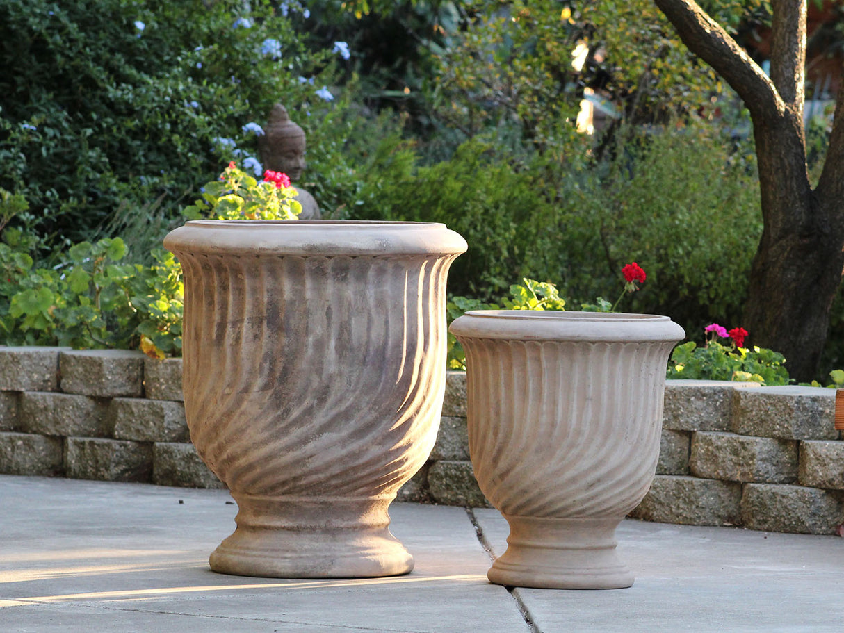 FRENCH URN
