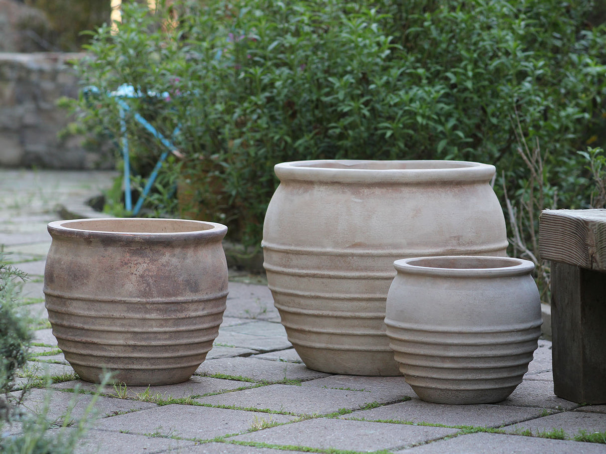 RIBBED ROUND PLANTER