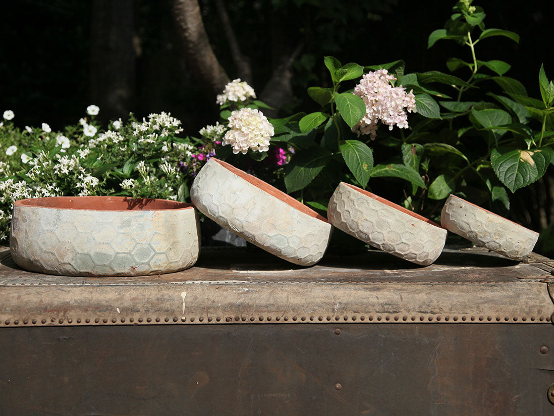 Hand Thrown Hexagon Bowl-Set of 4 By Plantatorem