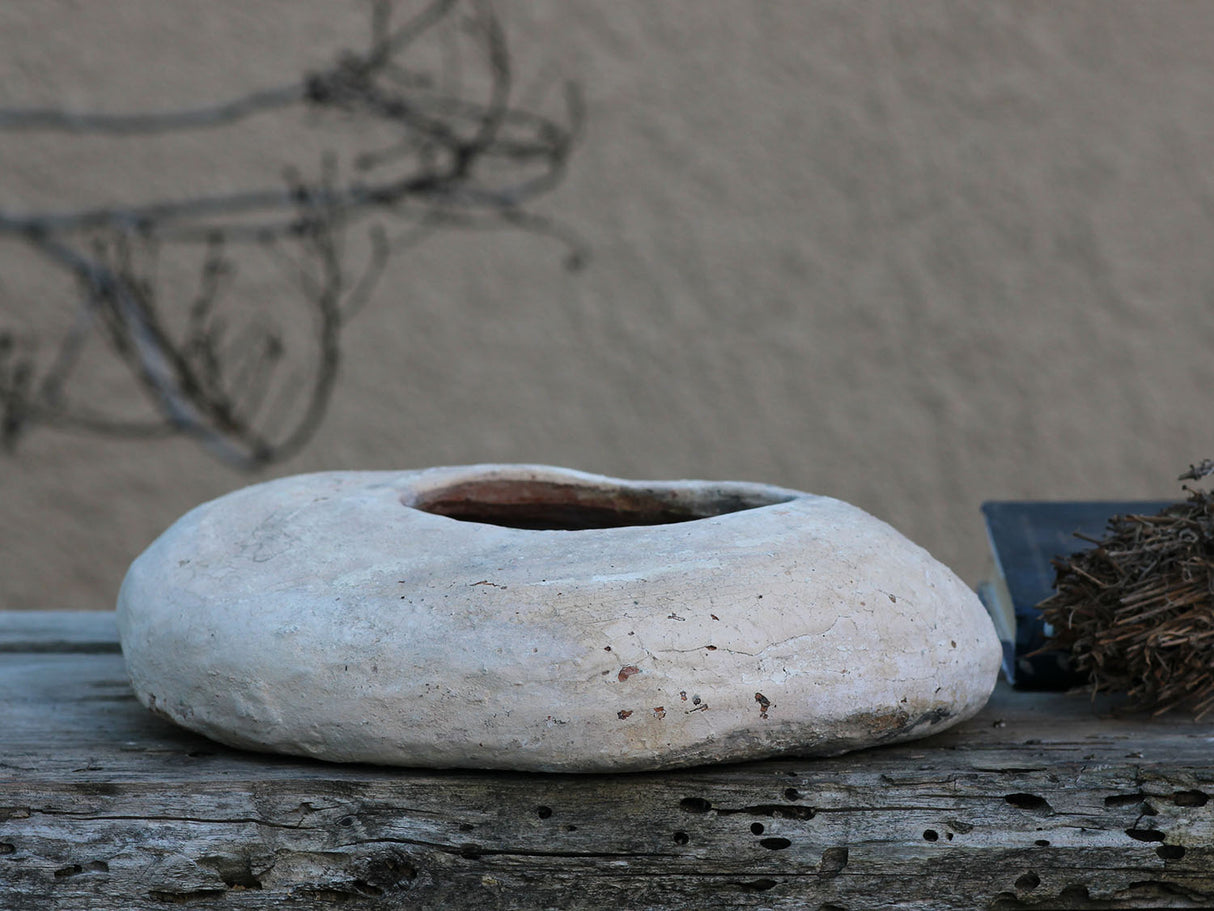 MOON BASIN PLANTER