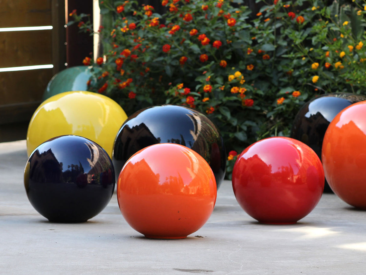 Outdoor Decorative Sphere Glazed 12" By Plantatorem