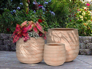 HORIZONTAL WAVE URN