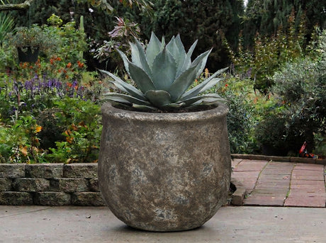 TITAN PLANTER