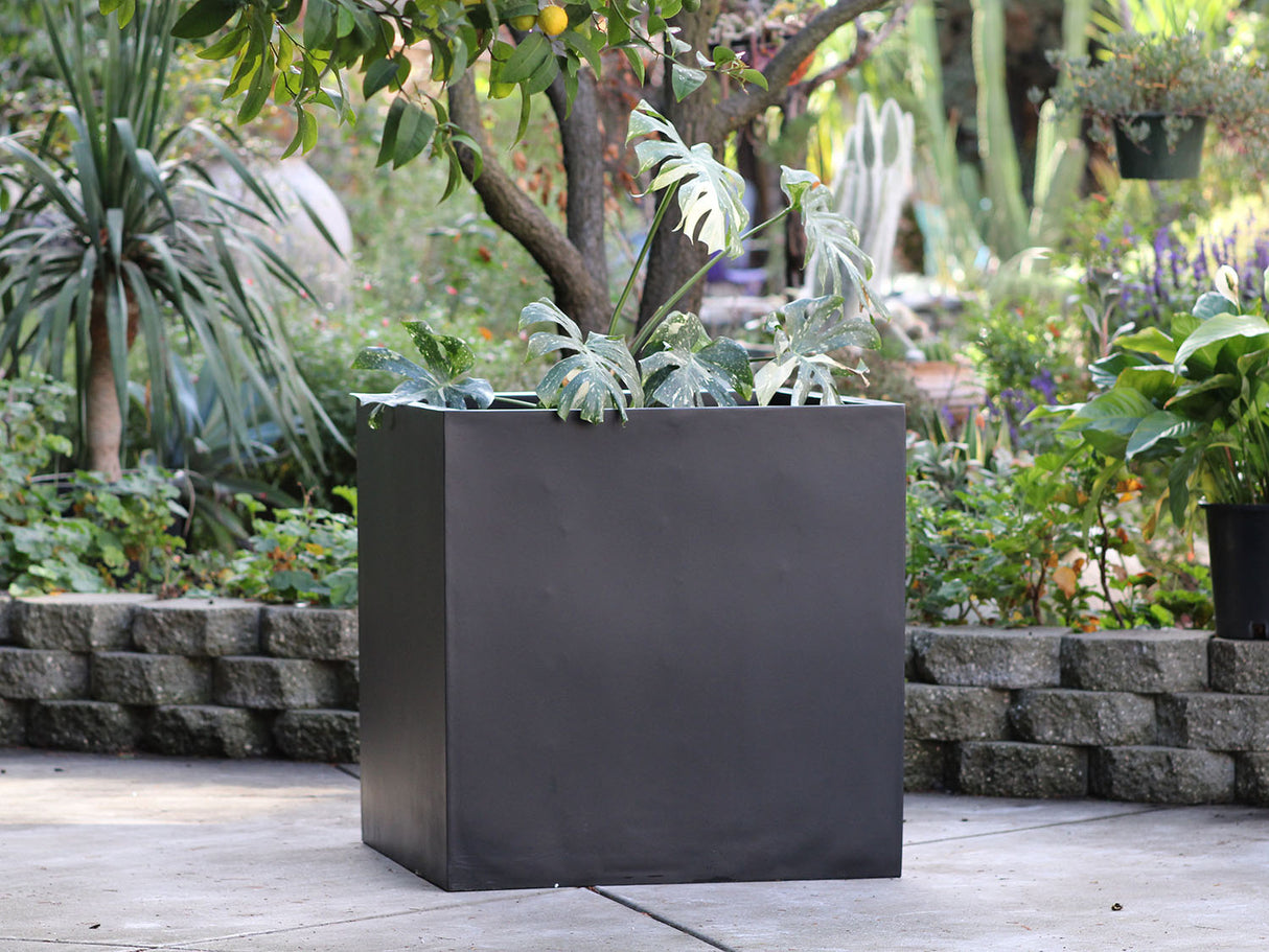 Cube Planter 12.0" - 27.5" By Plantatorem