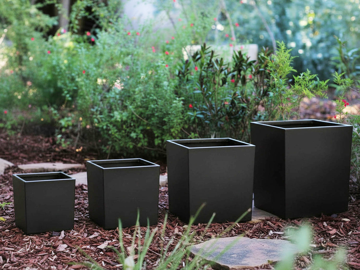 Cube Planter 12.0"- 23.5" By Plantatorem