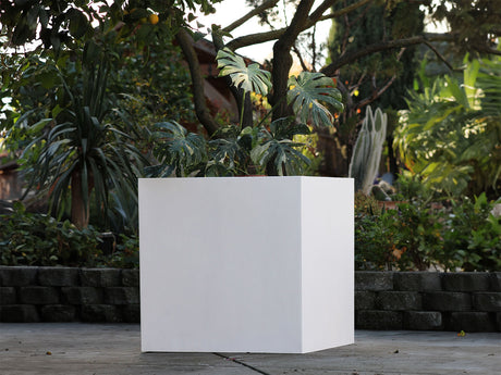 Cube Planter 12.0"- 23.5" By Plantatorem