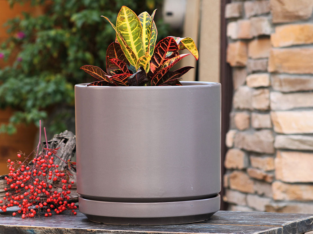 Mid Modern Planter With Detached Saucer "12.0" D x 10.5" H" By Plantatorem
