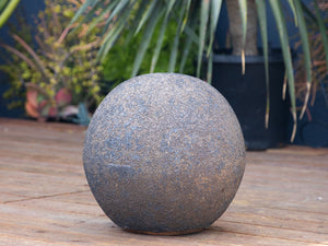 Outdoor Decorative Sphere-Silver Rock By Plantatorem