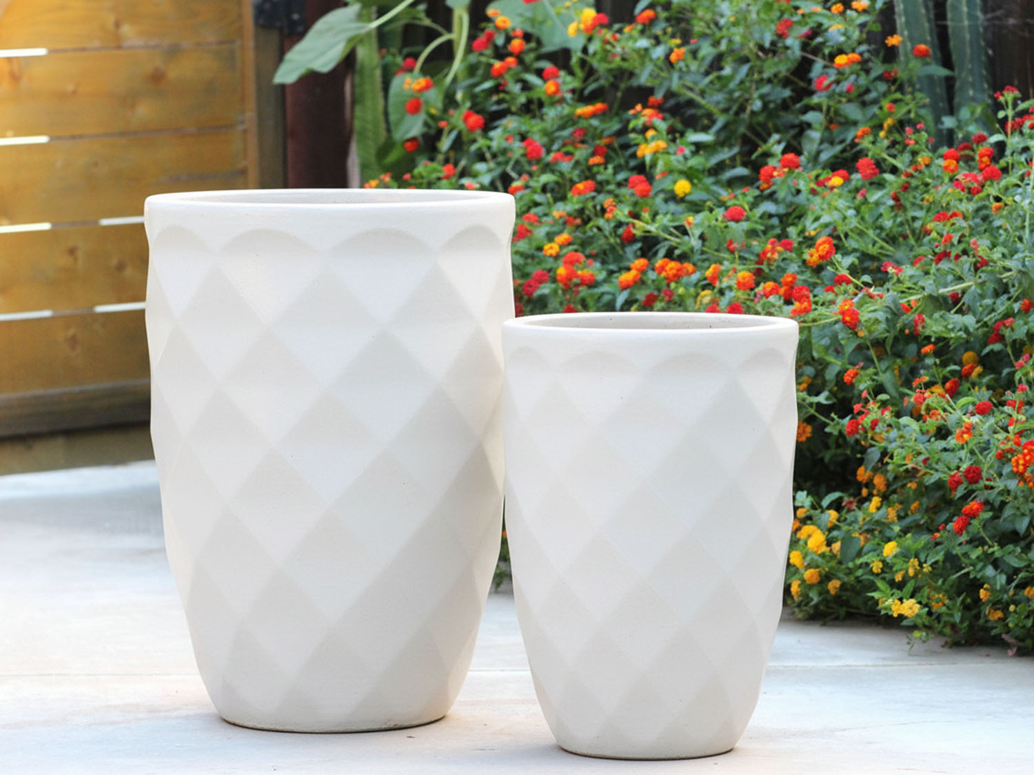 contemporary outdoor plant pots Tall Diamond Planter By Plantatorem Matte Black / Set of 3