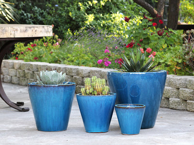 Tapered Cylindrical Planter By Plantatorem