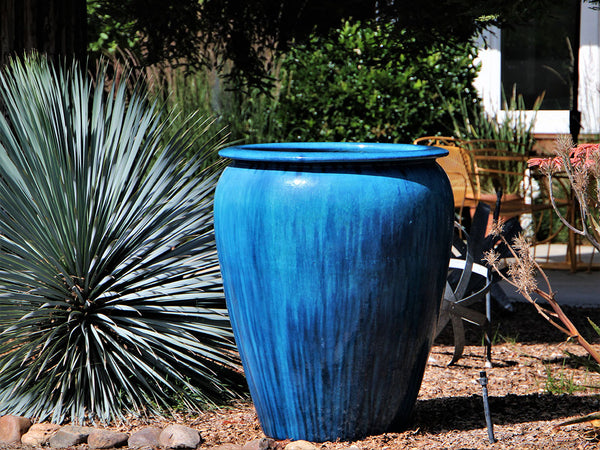 Buy URN Smooth Finish Extra Large Planter Online | Plantatorem White White