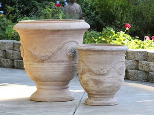 FAIENCE URN