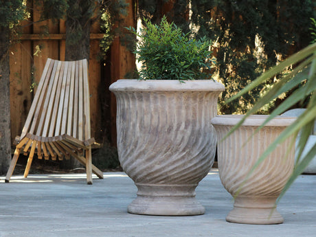 FRENCH URN