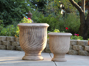 FRENCH URN