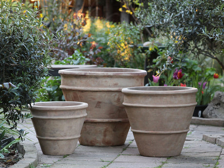 TALL ROLLED RIM PLANTER