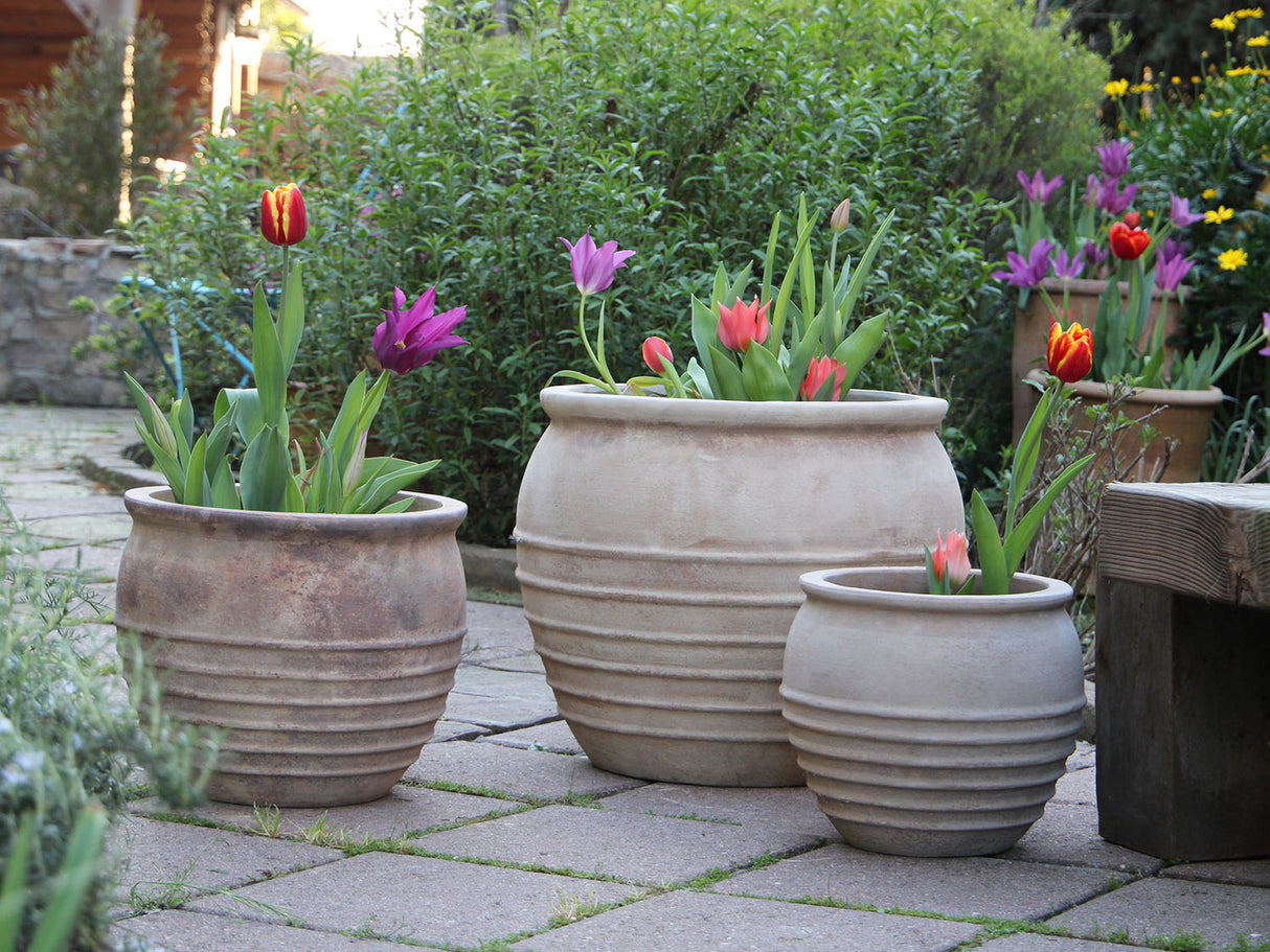 RIBBED ROUND PLANTER