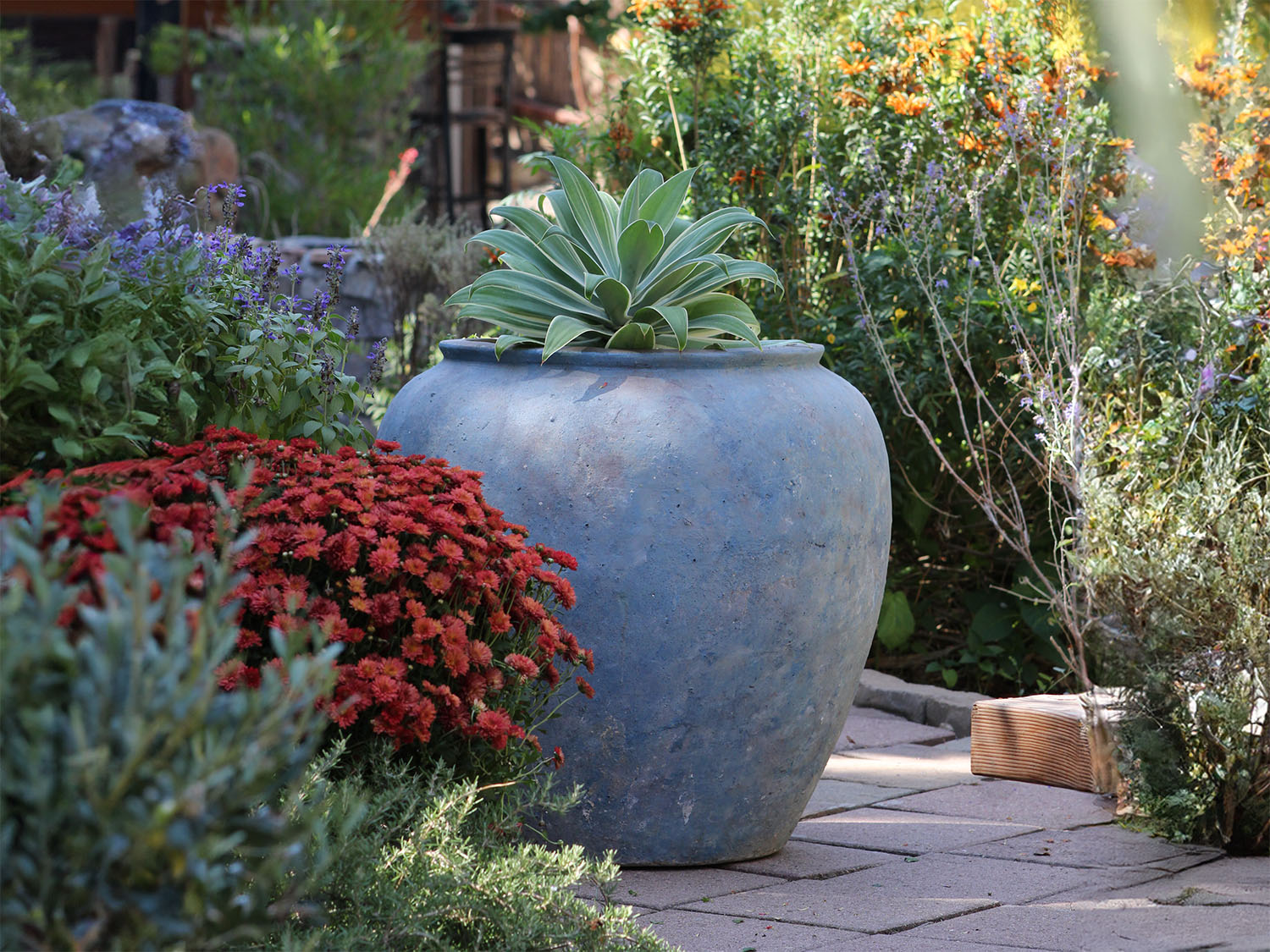 Jar D Porto | Handcrafted Ceramic Planter for Garden – PLANTATOREM