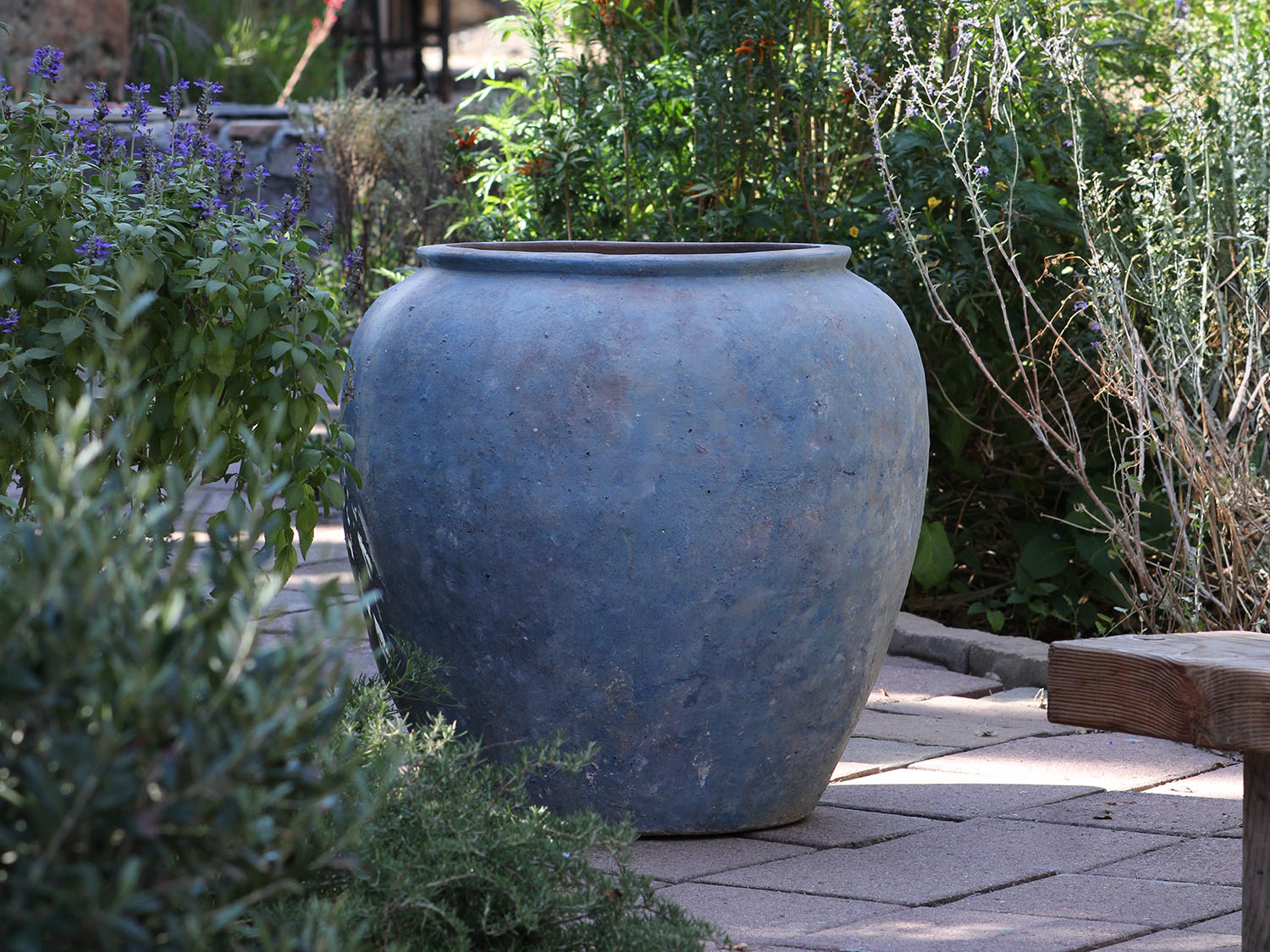 ceramic outdoor plant pots uk Jar D Porto Atlantis Sky / 22.0" X 24.0"